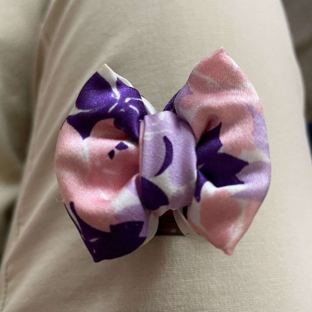 EUC! Hair Bow